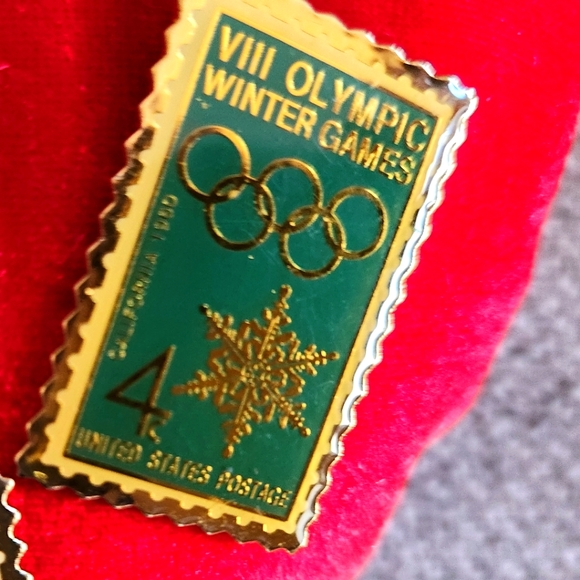 Olympic Post Office commemorative pins. - Picture 3 of 9